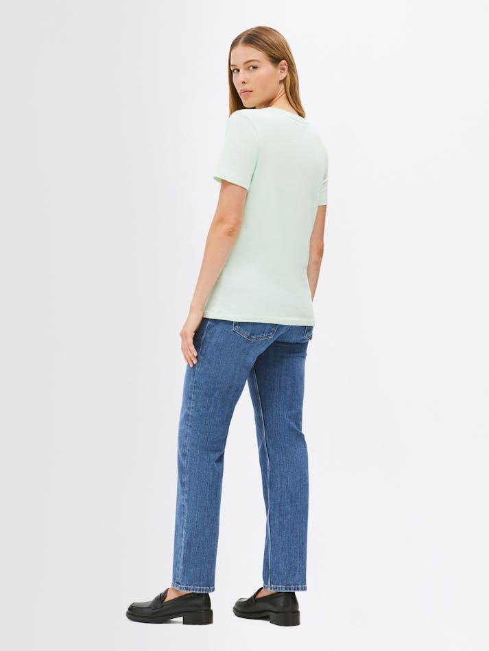 0286C86D-79E5-679A-4AB0-126BA5886925