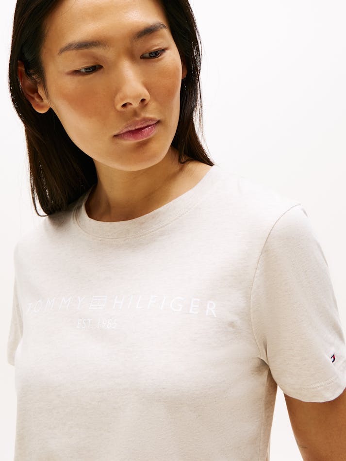 AC5E657E-6501-FE90-5F46-1B4FE96BC8C9