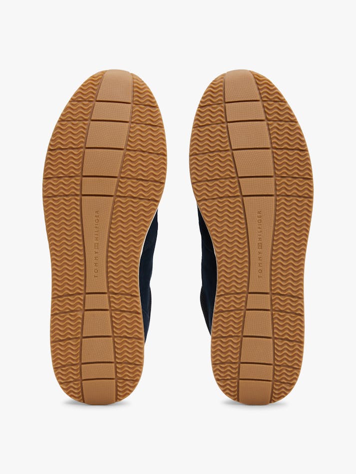 ACD3A9E3-2A42-5FA2-50F5-3A11233413FA