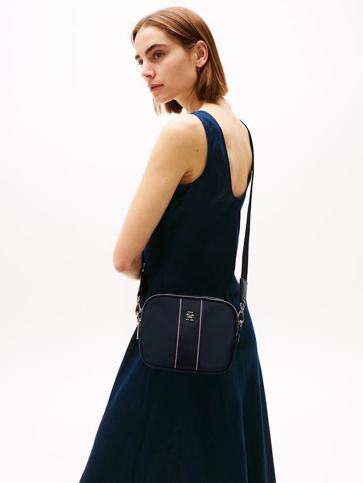 BA17A075-5FB0-ACE8-C72E-79C9528A9321