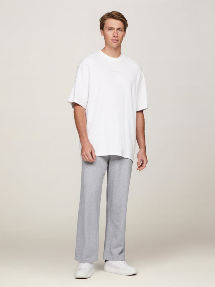 FE32B69F-F09A-E60D-A98D-940F19DFAC71