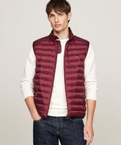 PACKABLE QUILTED VEST