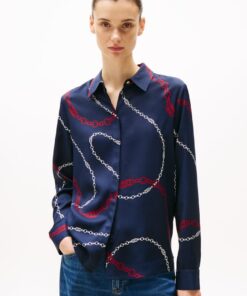 CONCEALED PLACKET RELAXED SHIRT