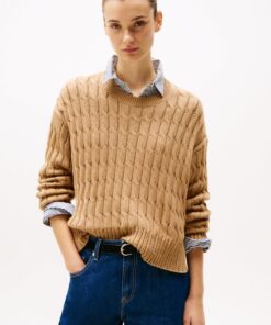 CABLE KNIT CREW NECK JUMPER