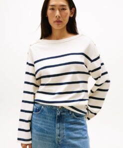 BOAT NECK LONG SLEEVE TOP