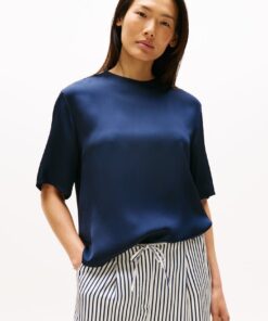 RELAXED FIT SATEEN T-SHIRT