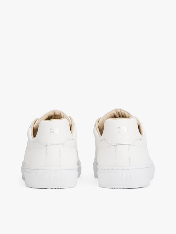 706E092E-C224-8D50-7A71-0F52BEB58B9F