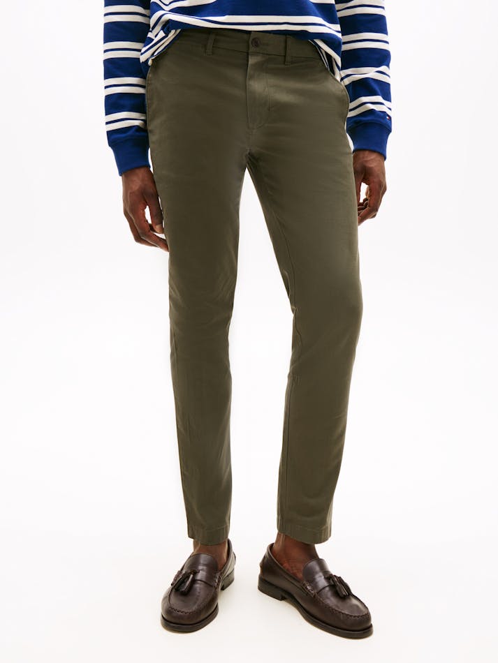 1985 ESSENTIAL BLEECKER SLIM FIT CHINOS