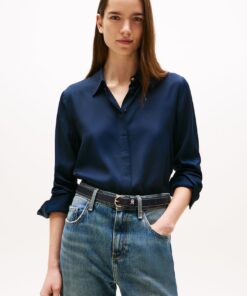 CONCEALED PLACKET RELAXED SHIRT